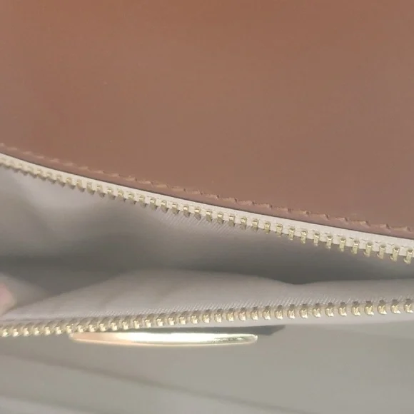 1395- Valentino by Mario Valentino Made In Italy Genuine Italian Leather NWT - Picture 7 of 12